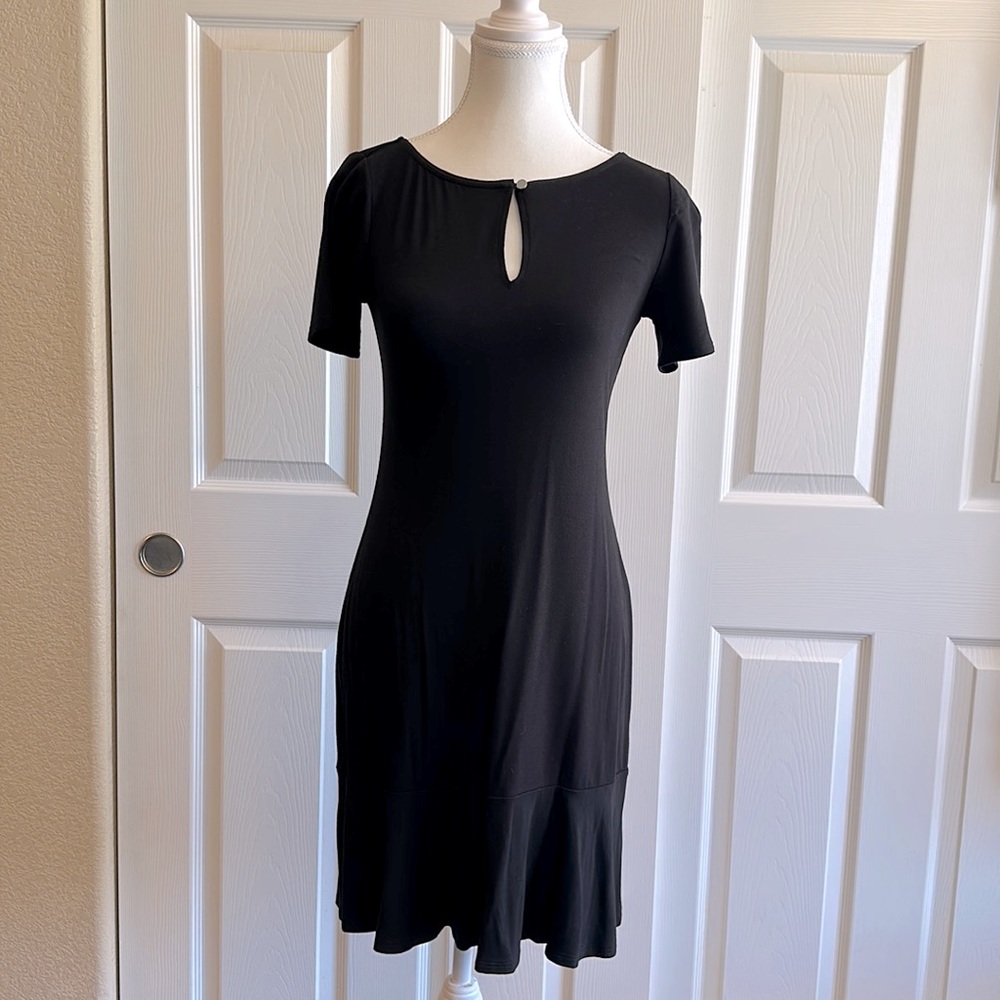 NWOT White House Black Market sort sleeve black dress